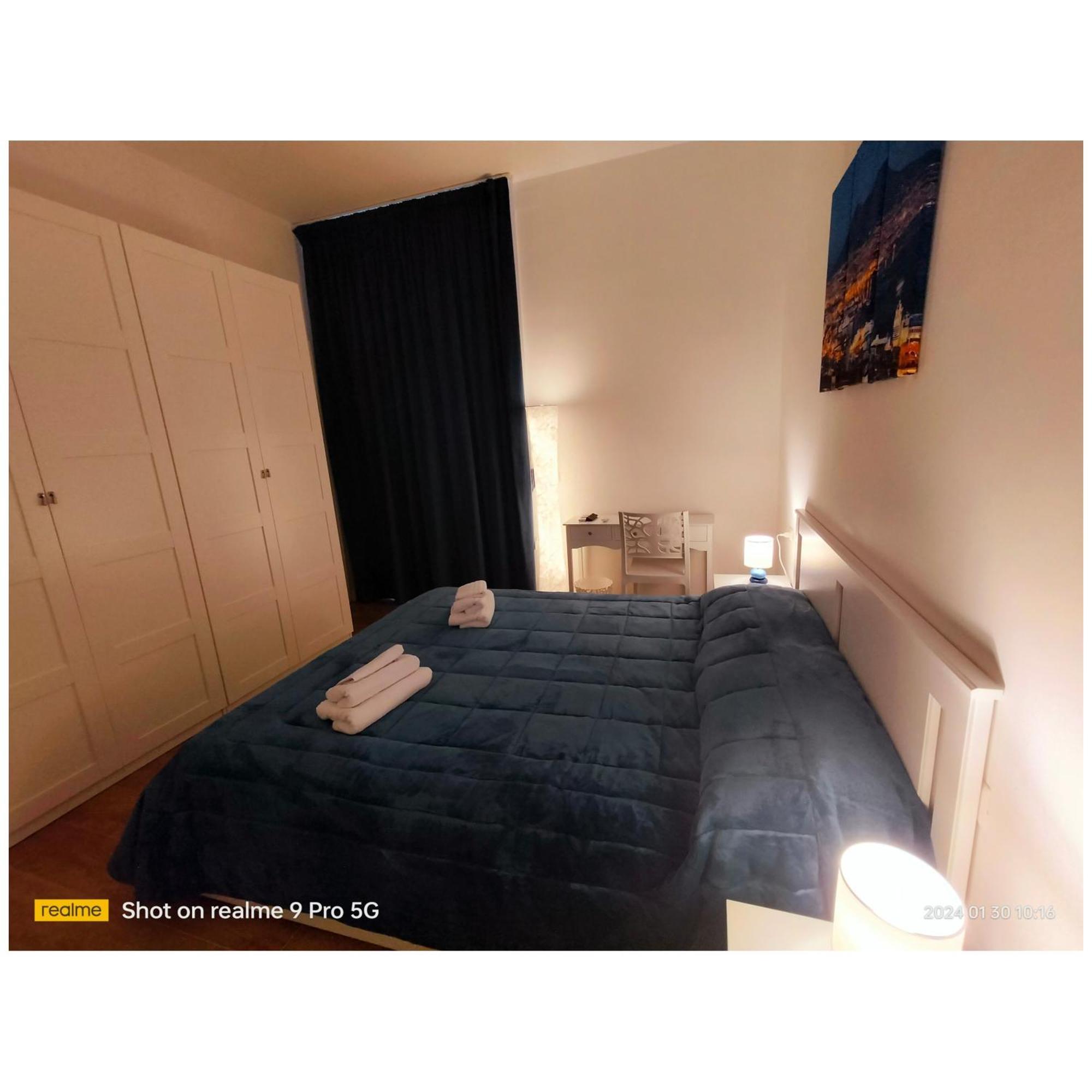 Bed and Breakfast Le Follie Parthenopee Napoli Esterno foto
