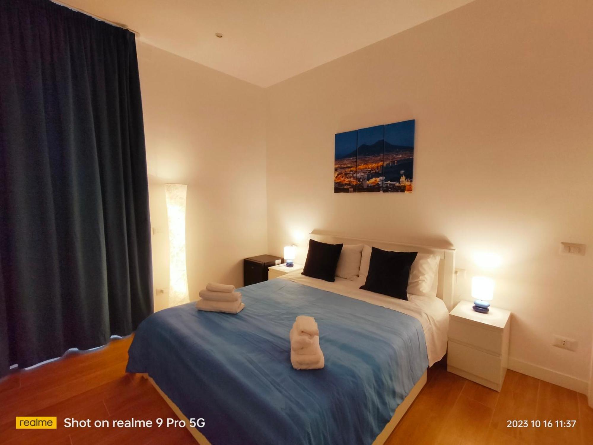 Bed and Breakfast Le Follie Parthenopee Napoli Esterno foto